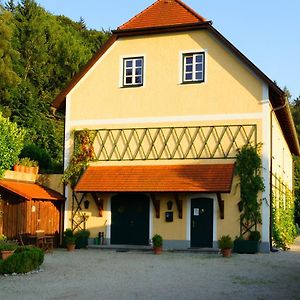 Pyhra - Urlaub Im Elsbeerland Appartement Wald  Exterior photo