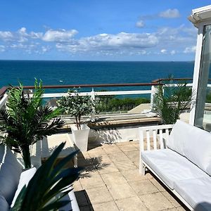 New! Stunning 2 Bed Beach Front Penthouse Apartment - Topaz, Compass Point Carbis Bay Exterior photo