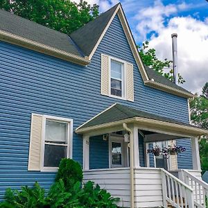 23Maple Bed and Breakfast Haliburton Exterior photo