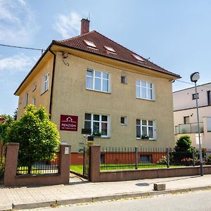 Penzion Na Smetance Hotel Zlín Exterior photo