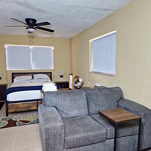 The Vacay Inn Lauderdale Lakes Exterior photo