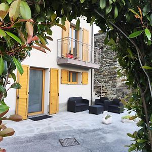 Casa Vacanza Relax Sondrio Appartement Exterior photo