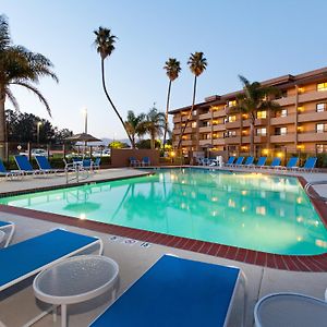 Holiday Inn & Suites Santa Maria, An Ihg Hotel Exterior photo