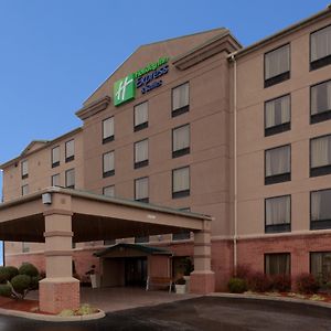 Holiday Inn Express Hotel & Suites Charleston-Southridge, An Ihg Hotel Exterior photo