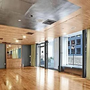 Beautiful 2Bd Near Times Square With Doorman And Gym Appartement New York Exterior photo
