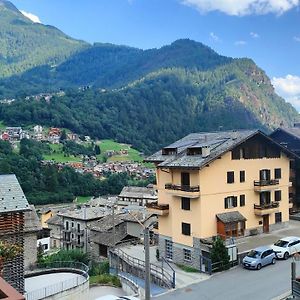 L'Angolo Del Trekking Appartement Chiesa in Valmalenco Exterior photo