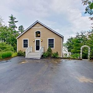 Leaward Shores Guesthouse Moultonborough Exterior photo