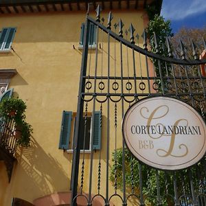 Corte Landriani Bed and Breakfast Montefelcino Exterior photo