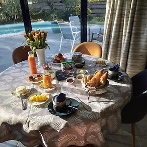 Laie Des Landes Bed and Breakfast Soucelles Exterior photo