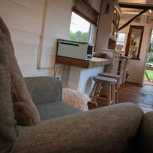 Shepherds Hut In Enclosed Field Villa Cardiff Exterior photo