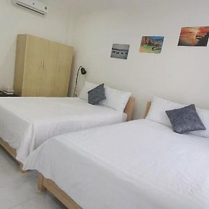 Anh Duong Homestay - Coastal Stop - Just 2 Mins Walking To Eo Gio Quy Nhon Exterior photo