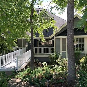 Executive Home In A Serene Park Like Setting Folsom Exterior photo