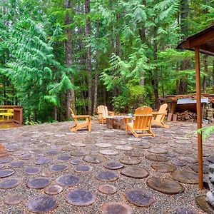 Adorable A-Frame Cabin, Steps To Lake Cushman! Villa Hoodsport Exterior photo