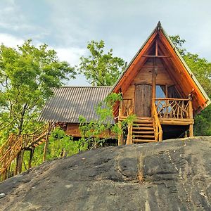 Wooden Cabana Sigiriya Hotel Exterior photo