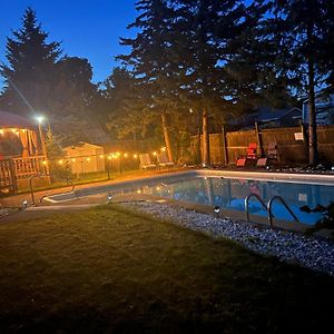 Cozy 3Br Family Getaway - Niagara Pool Oasis Villa Exterior photo