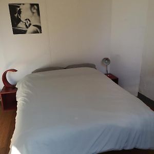 Bnb 4 Personnes 5 Mn Metro Bourg Entree Et Sdb Independantes Bed and Breakfast Rijsel Exterior photo