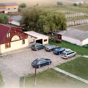 Pensiunea ,,La Struti" Villa Târgu Neamț Exterior photo