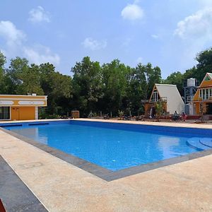 Auro Sunrise Resort Auroville Exterior photo