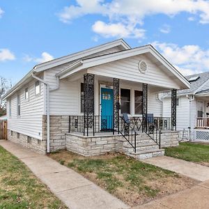 4456: Blue Door Bungalow By Jz Vacation Rentals Saint Louis Exterior photo