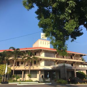 Laya Beach Hotel Wadduwa Exterior photo