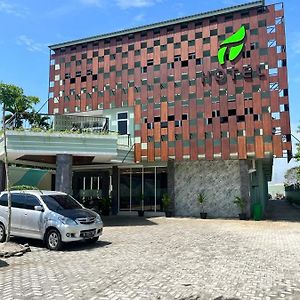 T Hotel Kualanamu Lubukpakam Exterior photo