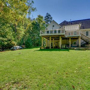 High Point Vacation Rental With Private Deck! Exterior photo