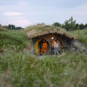 Mayo Glamping Hotel Castlebar Exterior photo