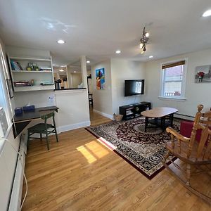 Bright & Spacious 1 Br- King Bed & Private Yard Appartement Providence Exterior photo