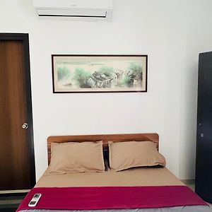 Lovely Couple Friendly Space To Chill And Netflix Appartement Thane Exterior photo