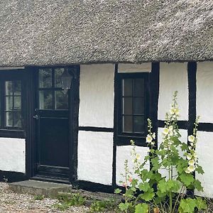 Charming Cottage Within Walking To Beach Holeby Exterior photo