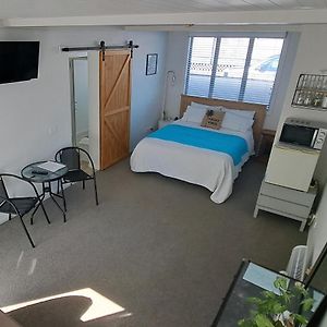 Guest Nest In Whitianga - 2 Min Walk To Beach Hotel Exterior photo