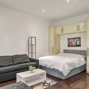 Cosy & Modern Studio Appartement Londen Exterior photo