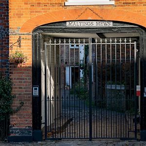 Pass The Keys Converted Hop House Apt - Old Amersham - Chilterns Appartement Exterior photo