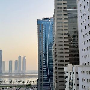 2 Bedroom-Beachview Spacious Apt Sharjah Exterior photo