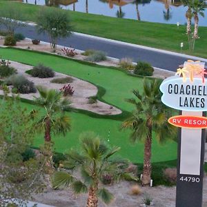 Coachella Lakes Rv Resort Exterior photo