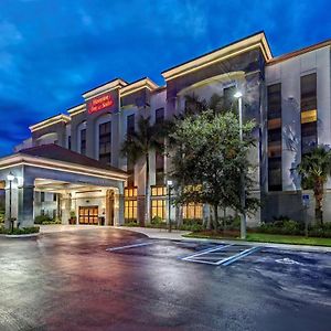 Hampton Inn & Suites Fort Myers Estero Exterior photo