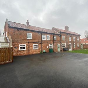 Maypole Farm, Cawood Hotel Selby Exterior photo