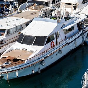 Habitacion Marineria Boat Aloha Hotel Barcelona Exterior photo