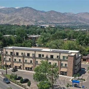 Incredible Golden Location Close To Red Rocks And School Of Mines Villa Exterior photo