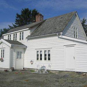 Kartveit Guesthouse Manger Exterior photo
