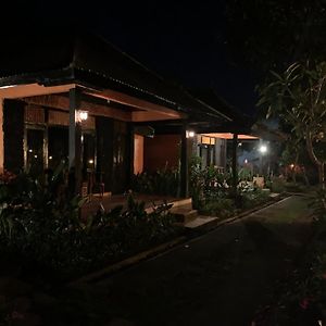 Batur Sunrise Guesthouse Kintamani Exterior photo