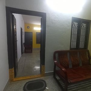 Eastern Service Flat Appartement Tiruchirappalli Exterior photo