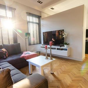 Spacious Private Apartement, 25Min From Amsterdam Hilversum Exterior photo