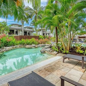 Swim-Out At Temple Resort - Sweet Beachside Living Port Douglas Exterior photo