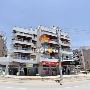 Amplo Apartamento Com Vista Mar Sobre A Avenida De Bombas Appartement Bombinhas Exterior photo