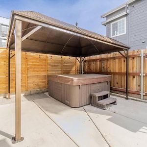 Rustic 3-Bedroom, 1.5-Bath Oasis By Downtown Reno Exterior photo