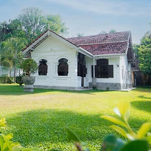 Vimansa International Meditation And Retreat Centre Hotel Ambalangoda  Exterior photo