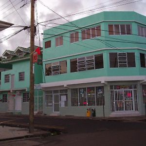 Aaron'S House Appartement Castries Exterior photo