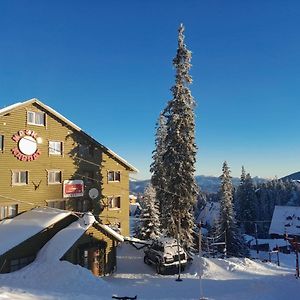 Казка Карпат Hotel Dragobrat Exterior photo