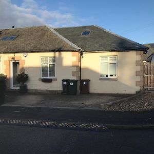 Ultra Stylish Furnished Home In Edinburgh Exterior photo